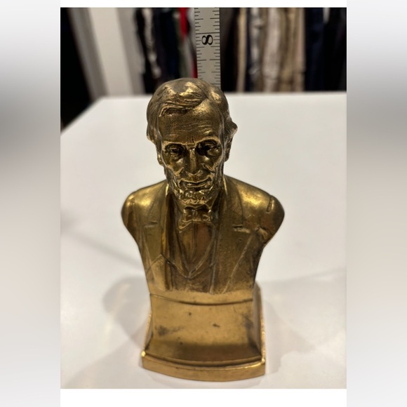 Vintage 1960’s Abraham Lincoln Bust Bookend Antique Brass 8”Height - Picture 12 of 14